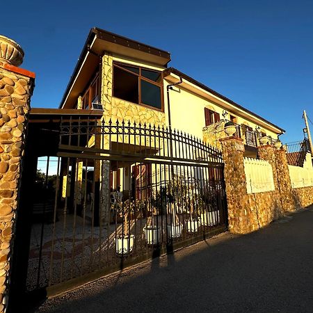 Casa Del Sole Apartamento Campofelice Di Roccella Exterior foto