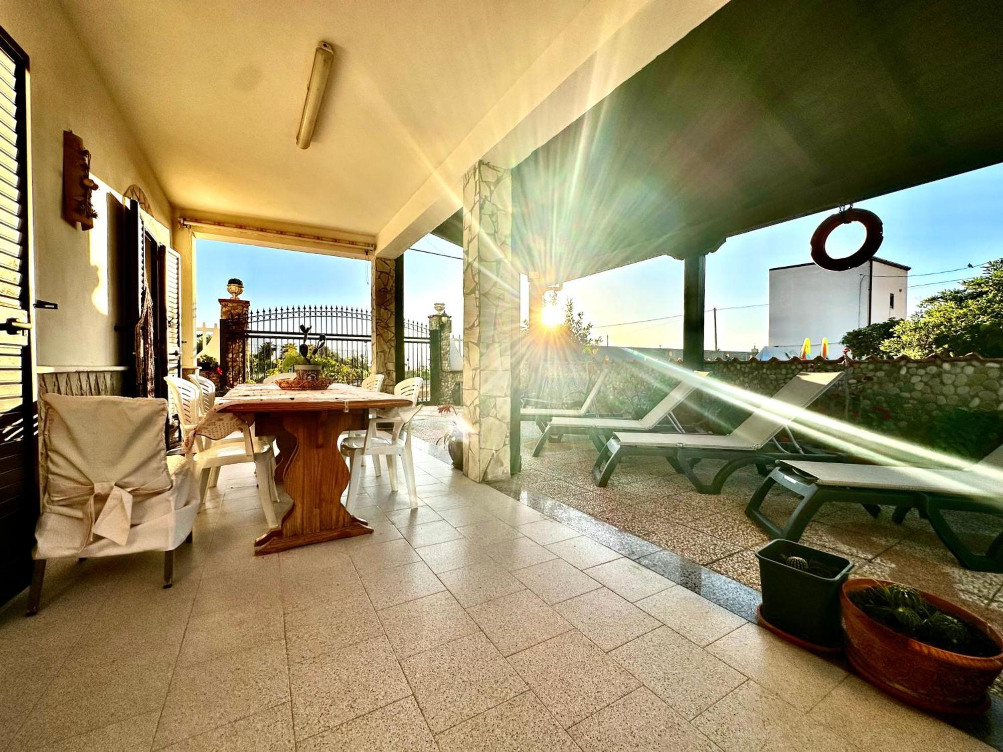 Casa Del Sole Apartamento Campofelice Di Roccella Exterior foto
